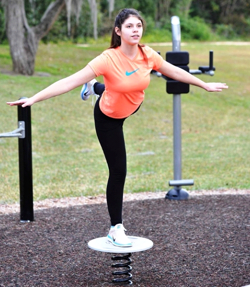 Variety of Activities - Balancing the Benefits: Outdoor Park Gyms Versus Indoor Fitness Centers